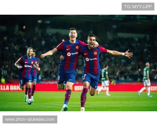 巴萨官方确认欧冠主场对阵法兰克福之战在诺坎普举行，球场完成安全升级。